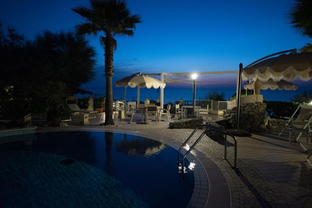 Baia Del Godano Resort & Spa Capo Vaticano Kültér fotó