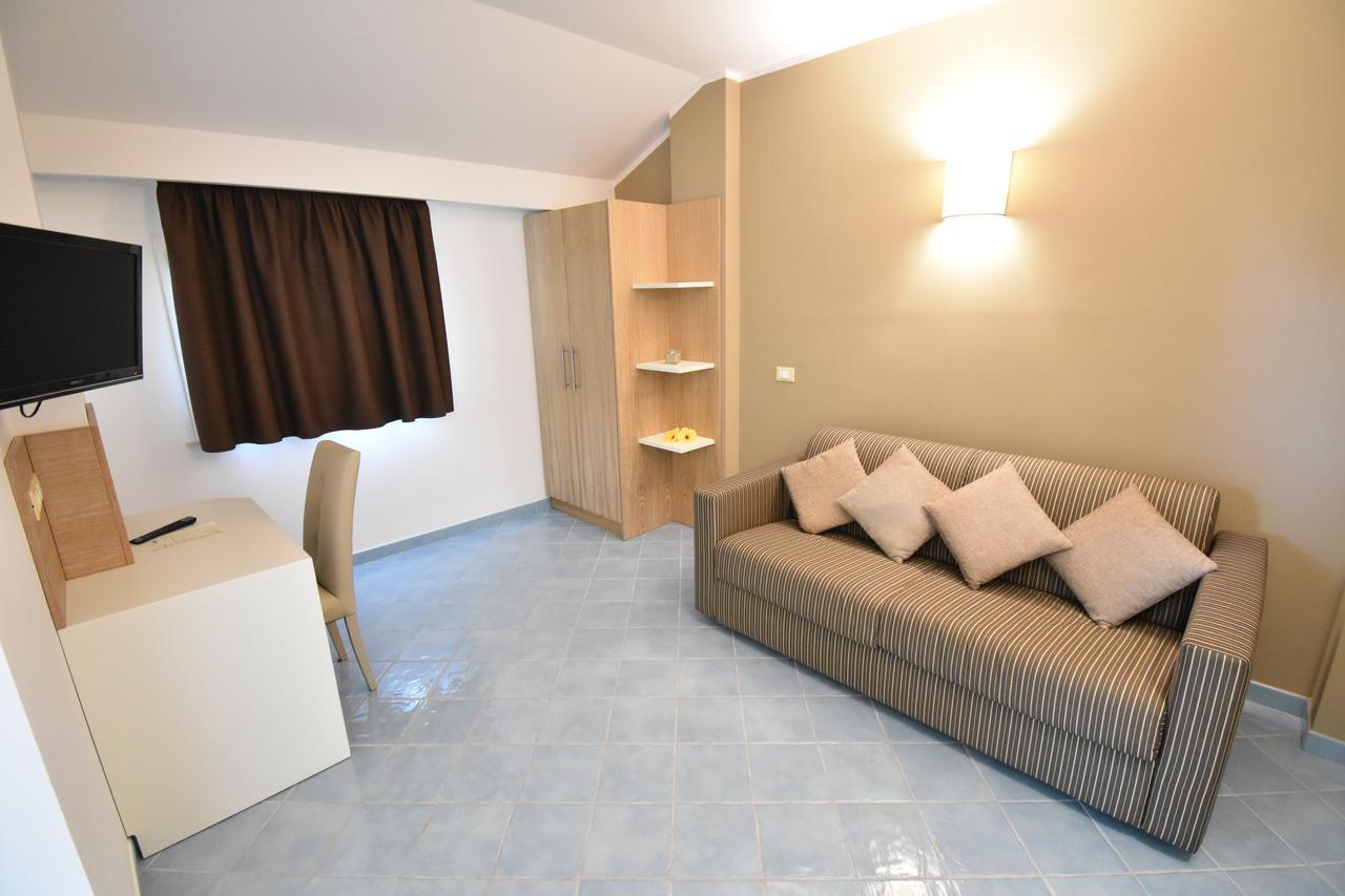 Baia Del Godano Resort & Spa Capo Vaticano Kültér fotó