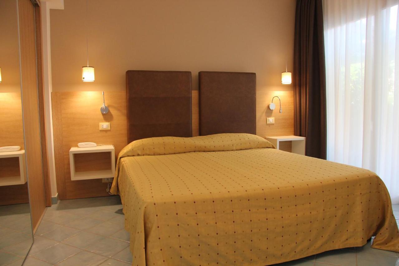 Baia Del Godano Resort & Spa Capo Vaticano Kültér fotó
